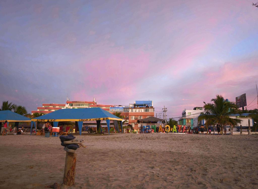 Hotel La Barca Atacames Exterior photo